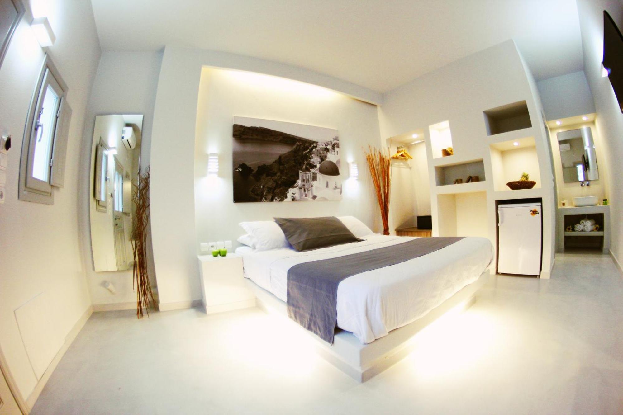 Happy Fish Rooms- Beachfront Perissa  Bagian luar foto