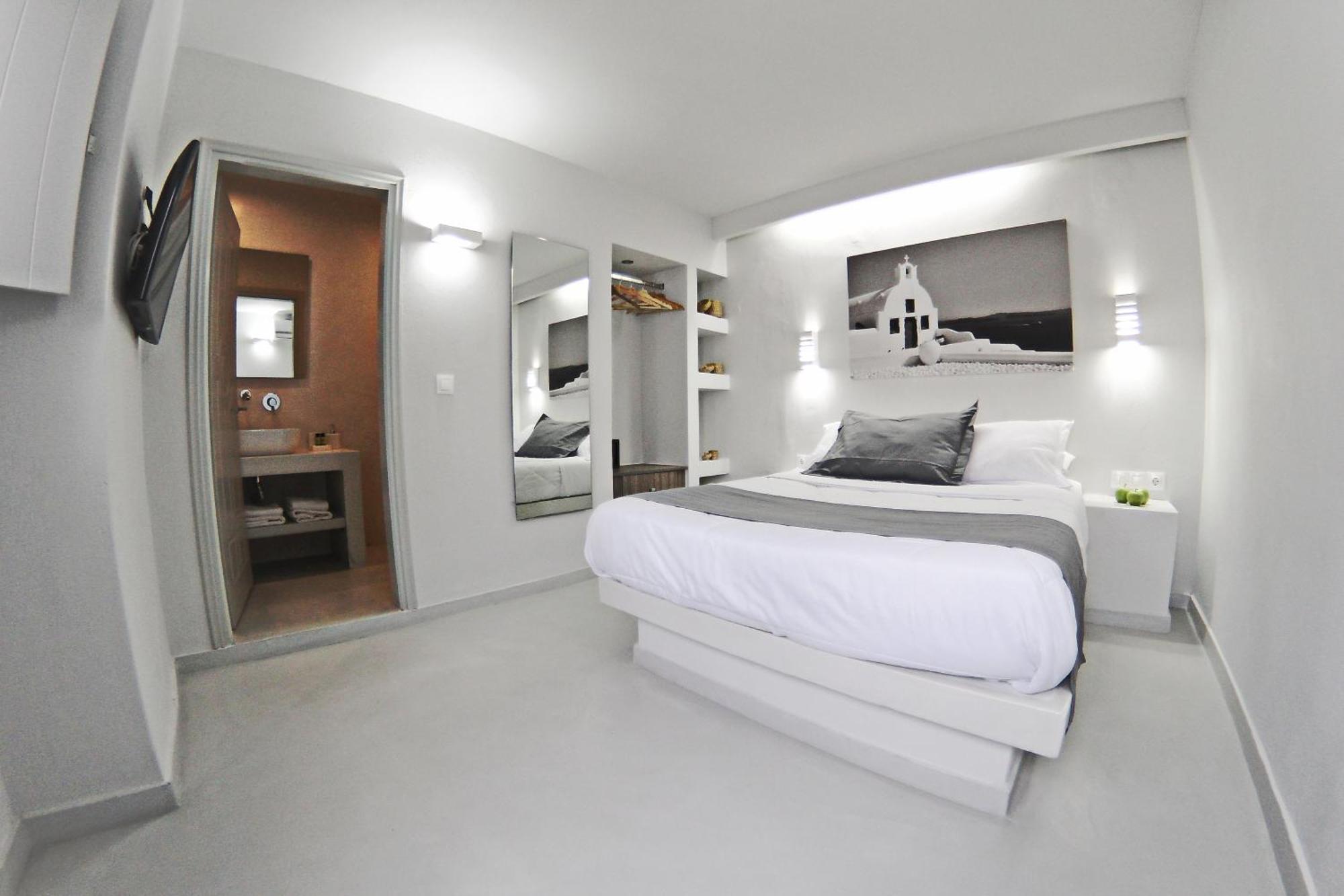 Happy Fish Rooms- Beachfront Perissa  Bagian luar foto